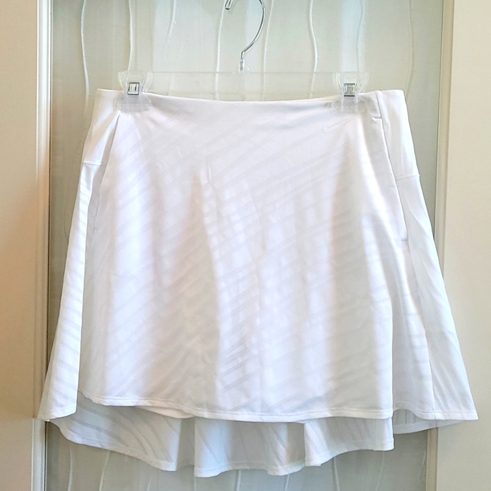 Nike White Women’s Mini Skirt
